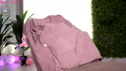 freyaheart online show from March 14, 8:04 am