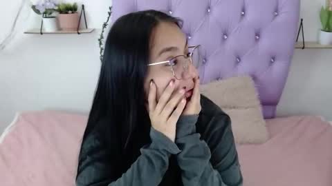 Freyja online show from October 13, 9:28 pm