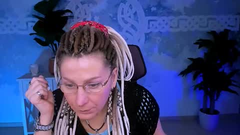 Frida Tander online show from December 15, 5:23 am