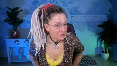 Frida Tander online show from January 8, 5:11 am