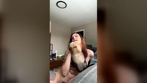 friskybee online show from February 5, 4:43 pm