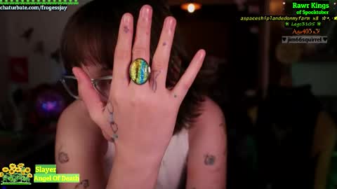   Jaywise Frogfoot  online show from October 26, 7:42 pm