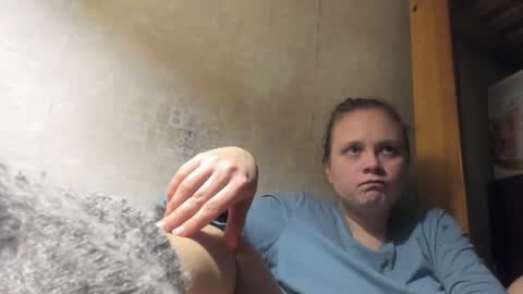 Snapshot of frumcake chatting on February 21, 1:44 am FrumCake online show from February 21, 1:44 am