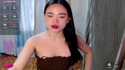 Snapshot of fuchsia_love chatting on October 13, 12:24 am HI IM RONA DONT FORGET GIVE ME THUMBS UP AND JOIN TO MY FANCLUB online show from October 13, 12:24 am