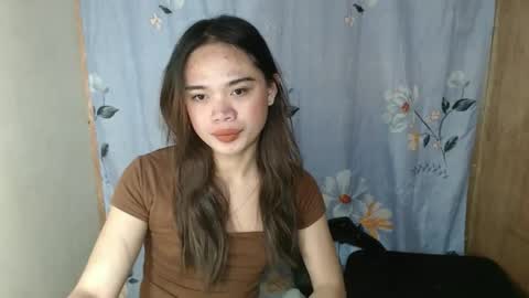 Snapshot of fuchsia_love chatting on September 17, 3:43 pm HI IM RONA DONT FORGET GIVE ME THUMBS UP AND JOIN TO MY FANCLUB online show from September 17, 3:43 pm