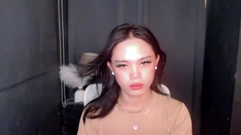 Snapshot of fuchsia_love chatting on December 7, 5:59 am HI IM RONA DONT FORGET GIVE ME THUMBS UP AND JOIN TO MY FANCLUB online show from December 7, 5:59 am