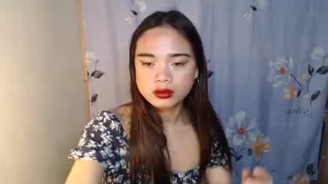 Snapshot of fuchsia_love chatting on September 28, 2:44 pm HI IM RONA DONT FORGET GIVE ME THUMBS UP AND JOIN TO MY FANCLUB online show from September 28, 2:44 pm