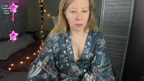 Snapshot of funny_bunny4 chatting on January 12, 2:30 pm funny_bunny4 online show from January 12, 2:30 pm