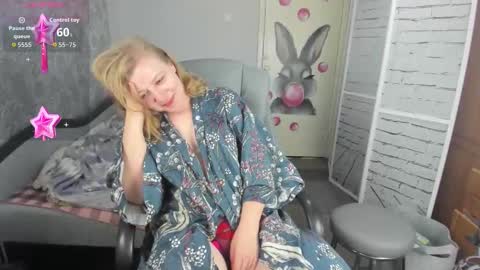 funny_bunny4 online show from November 4, 8:25 pm