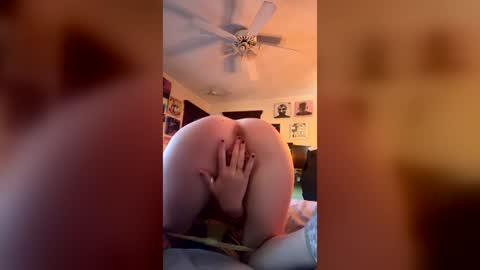 g0thicbaby online show from July 14, 8:24 pm