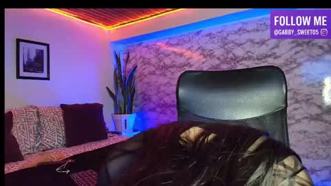 Gabby Sweet online show from November 11, 5:58 am