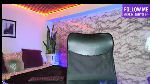 Gabby Sweet online show from November 23, 2:03 am