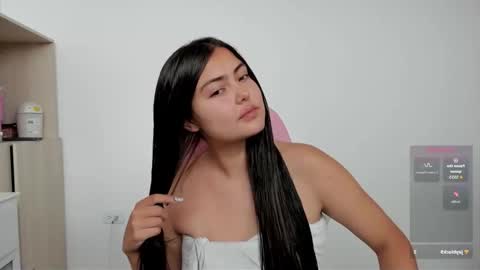 gabbyfoox online show from March 18, 4:23 pm