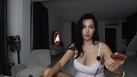 i love to squirt online show from April 5, 12:31 am