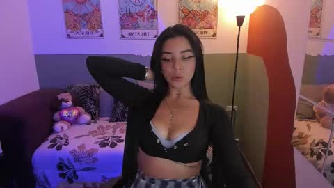 Gabriela Torres  online show from February 12, 3:58 pm