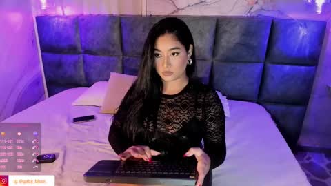 Gaby Blaze online show from December 9, 9:05 pm