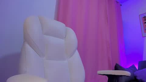 gaby online show from December 18, 1:38 pm