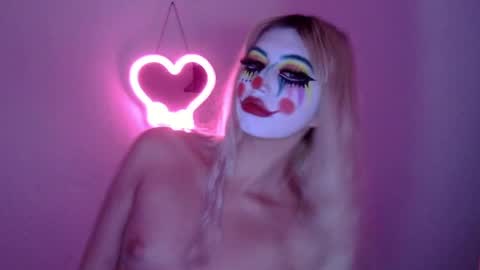 gabygumms online show from April 14, 11:54 am