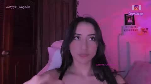 gabyye capprins online show from March 5, 1:23 am