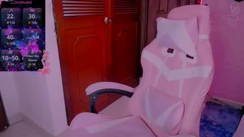 gabyye capprins online show from September 18, 9:24 pm