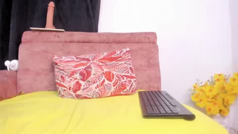 gabyyjones online show from June 2, 11:28 pm