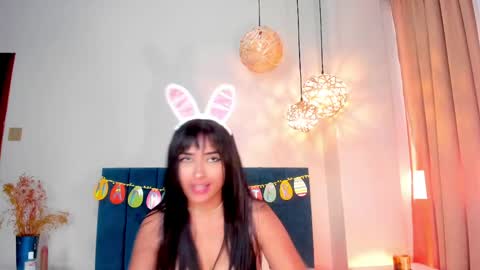 GahiaBelucci online show from April 4, 6:18 pm