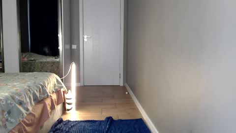 My name Lou 3 online show from December 31, 6:59 am