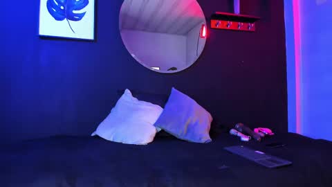  Usagi  online show from September 18, 7:56 pm