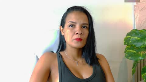 gaviluc_ online show from March 27, 11:33 am