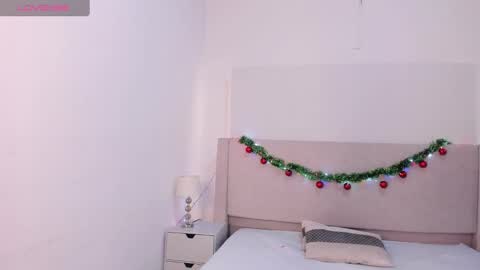 Gayle Tate online show from December 28, 12:13 pm