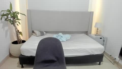 Gayle Tate online show from January 7, 11:48 am