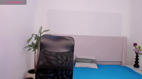 Gayle Tate online show from January 20, 11:56 am