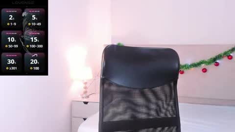 Gayle Tate online show from December 26, 11:43 am