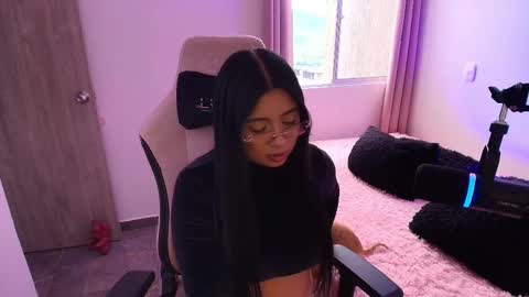 geminis11 online show from March 6, 9:32 pm