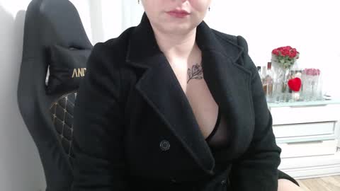 Snapshot of genesisgems11_ chatting on February 23, 5:39 am Genesis online show from February 23, 5:39 am