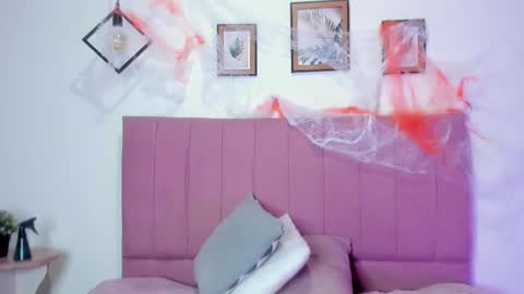 Sofia online show from October 24, 3:46 am