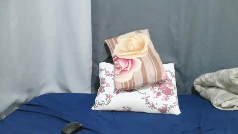 georgeous_kimberly online show from March 17, 6:17 am