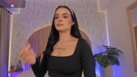 Kendal  online show from October 22, 3:06 pm