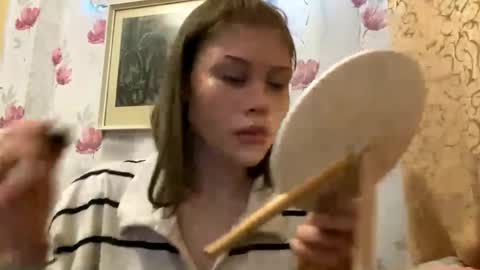 Eliza online show from April 15, 4:51 pm