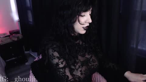 Annie   Im going to be offline from 29nov to 3dec online show from December 2, 8:55 pm