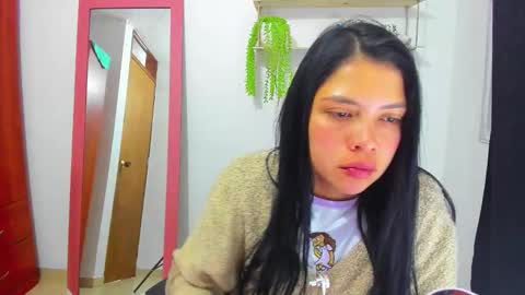 giaaaa   online show from February 2, 1:37 am