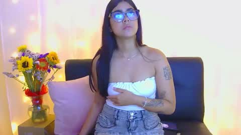 Snapshot of gia_massa chatting on October 15, 7:38 pm Gia Massa online show from October 15, 7:38 pm