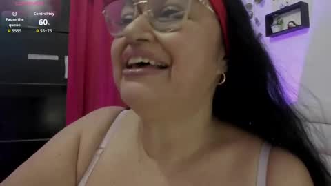 nahomi online show from September 18, 11:14 pm