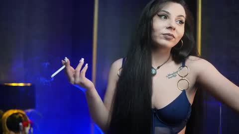  Gia  online show from April 10, 7:53 pm