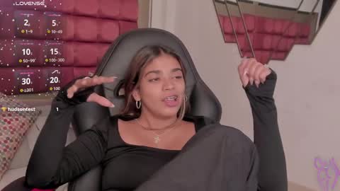 Gia  online show from April 9, 6:35 pm