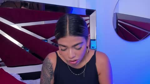 Gia  online show from April 22, 5:43 pm