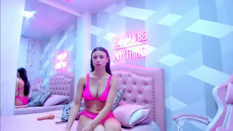 gianna_watson online show from March 1, 1:29 pm