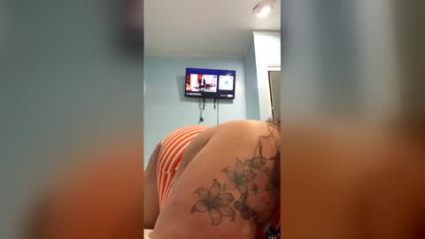 gig293238 online show from May 4, 12:14 am