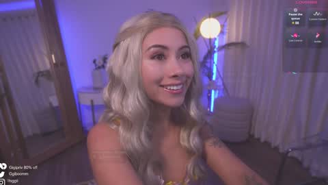 Snapshot of gigi_ulala chatting on March 10, 12:07 am 80 off in my OF gigipriv  online show from March 10, 12:07 am