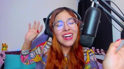 gigimooon online show from November 6, 1:55 am